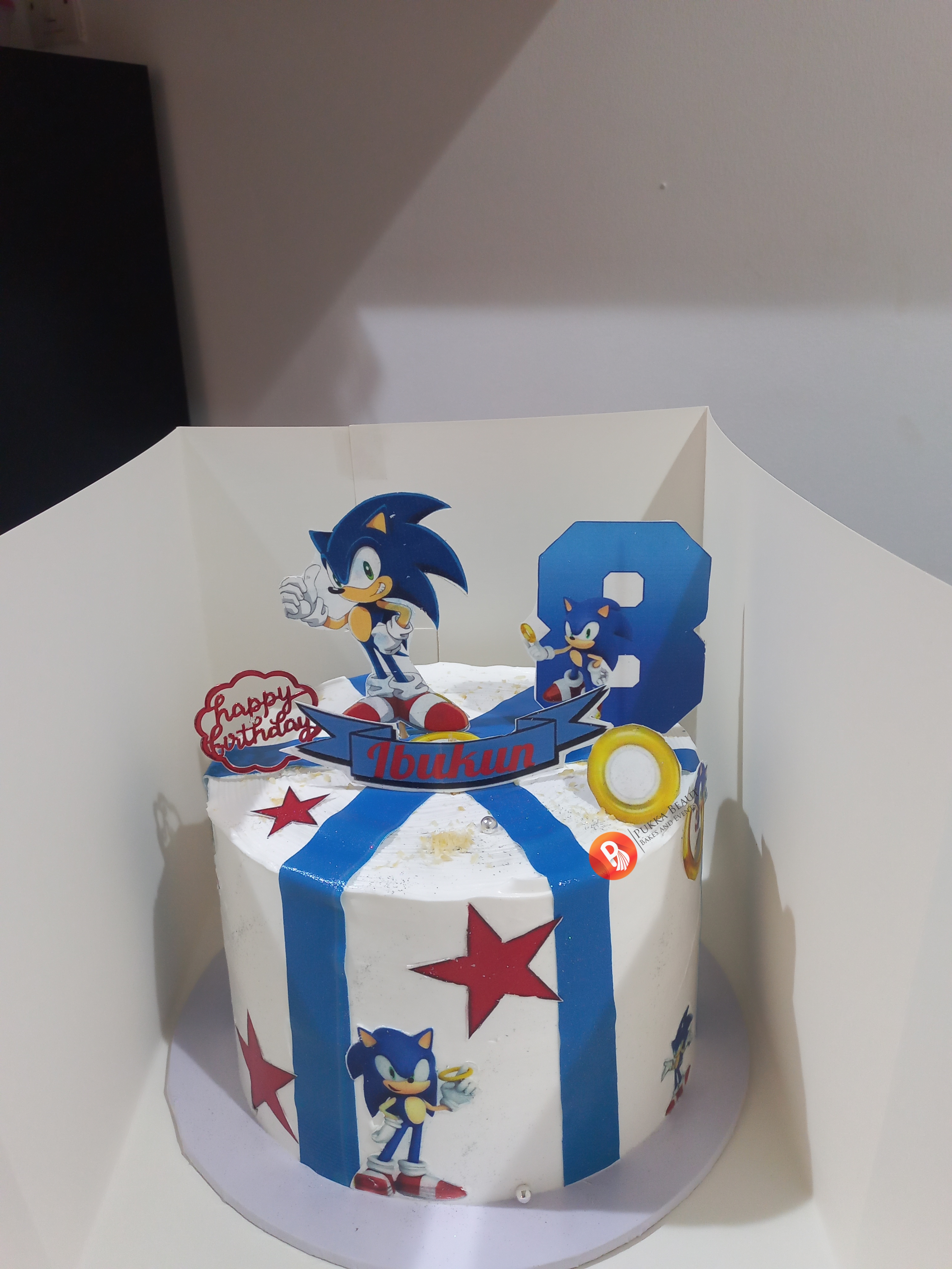 Sonic the Hedgehog themed 8th birthday cake by Pukka Beaut